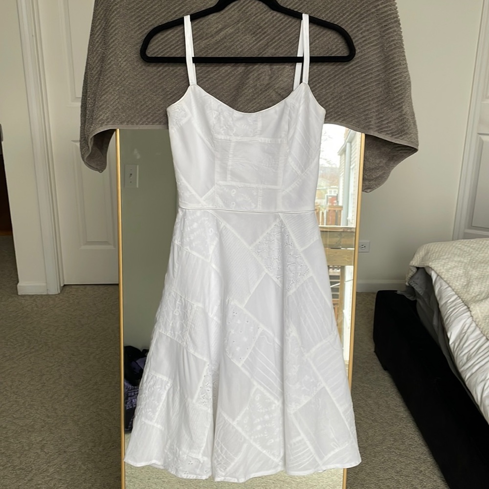 ABS white patchwork dress w tule skirt - US 2
